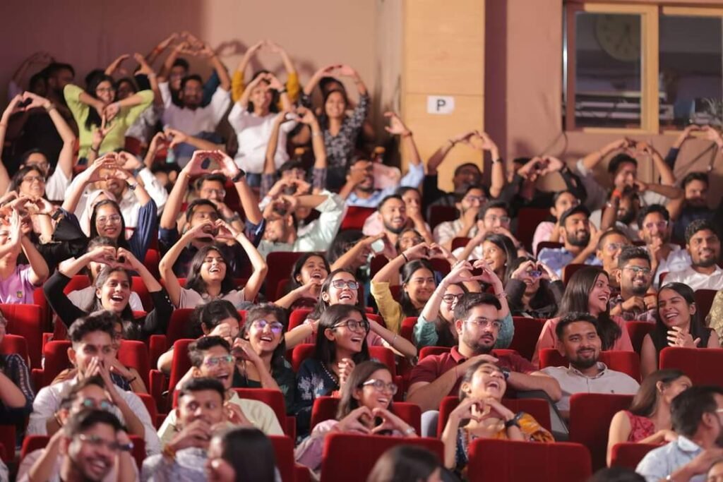 Hasya kavi Sammelan organizer